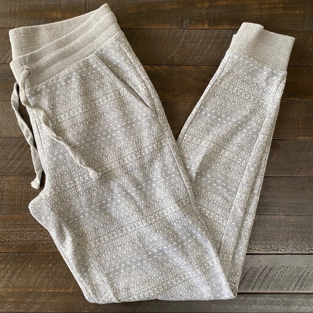F21 GRAY & WHITE PJ BOTTOMS - JOGGER STYLE